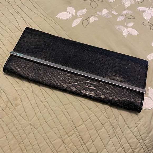 Express Black Faux Croc Leather Clutch Envelope Flap - Picture 2 of 9
